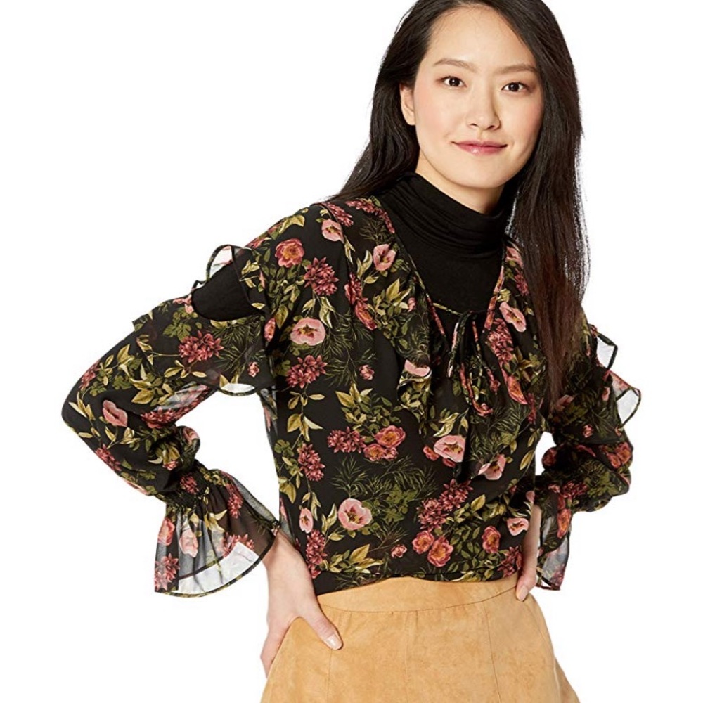 - ❤️- NWT Kensie floral top  ❤️💕💕❤️💕